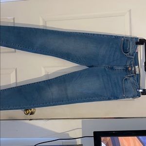 Push up jeans